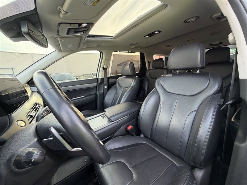 Used 2020 Hyundai Palisade SEL w/ Premium Package FWD image 27