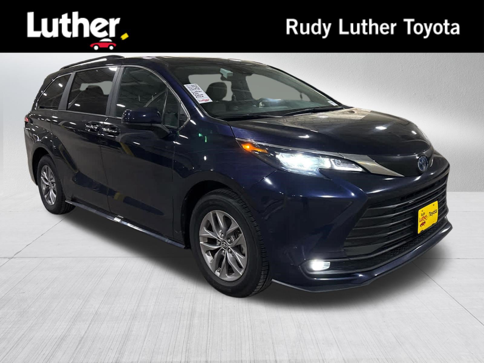 Certified 2025 Toyota Sienna XLE
