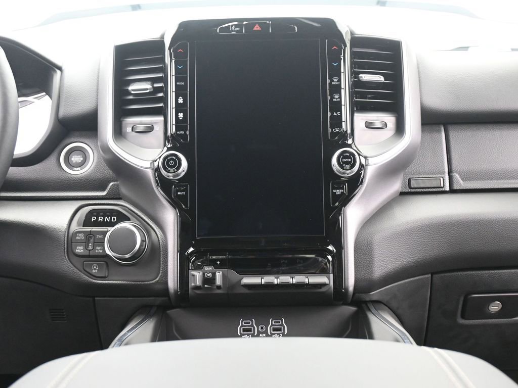 New 2026 RAM 1500 4x4 Crew Cab image 28