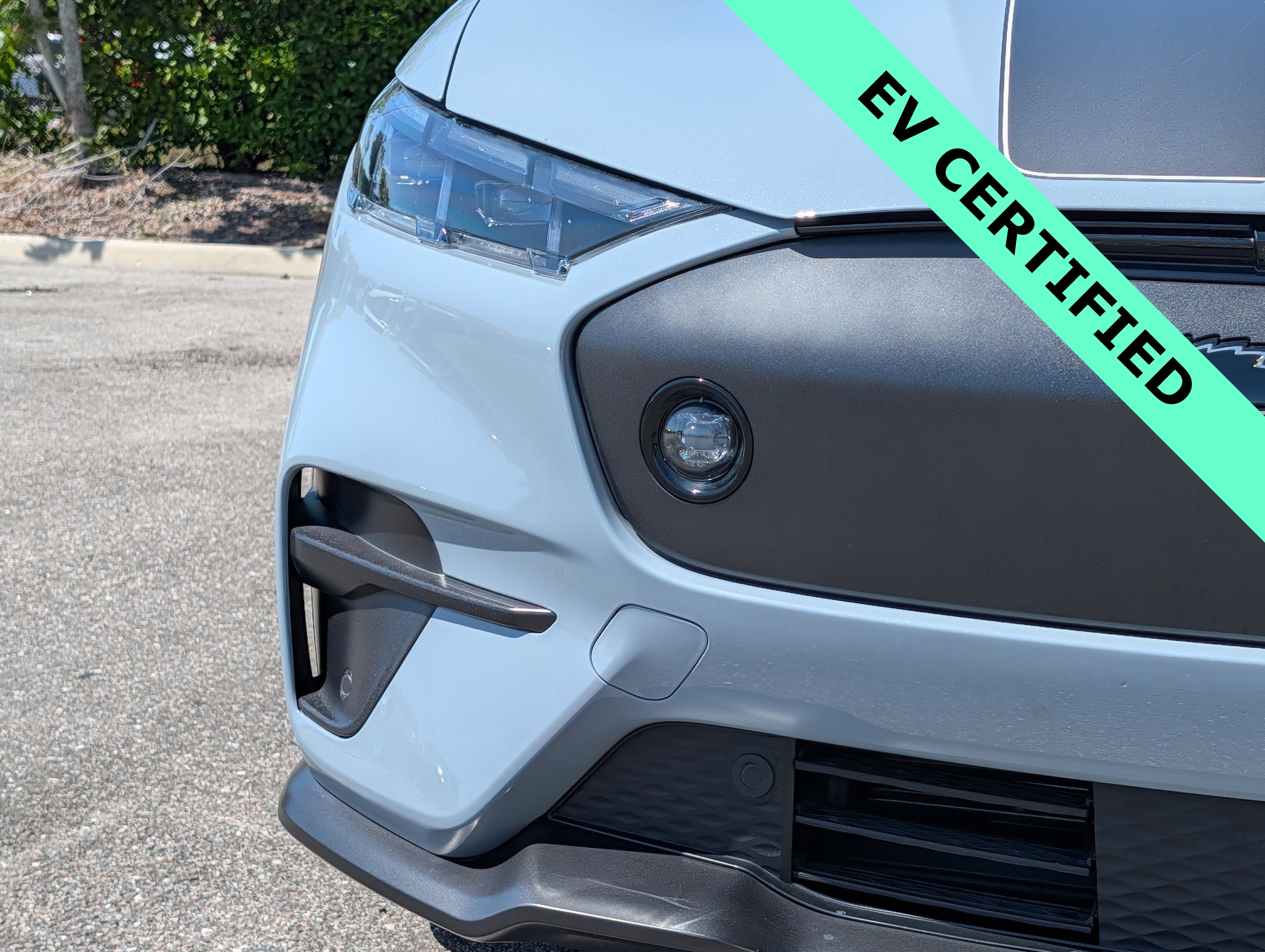 Certified 2025 Ford Mustang Mach-E GT AWD/4WD image 9