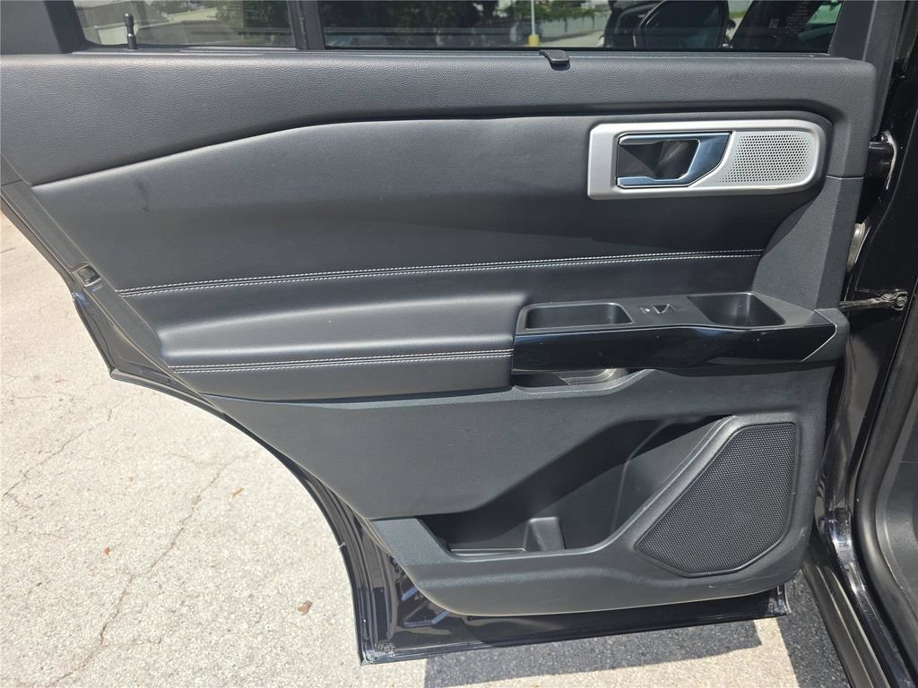 Used 2021 Ford Explorer ST w/ Equipment Group 401A AWD/4WD image 9