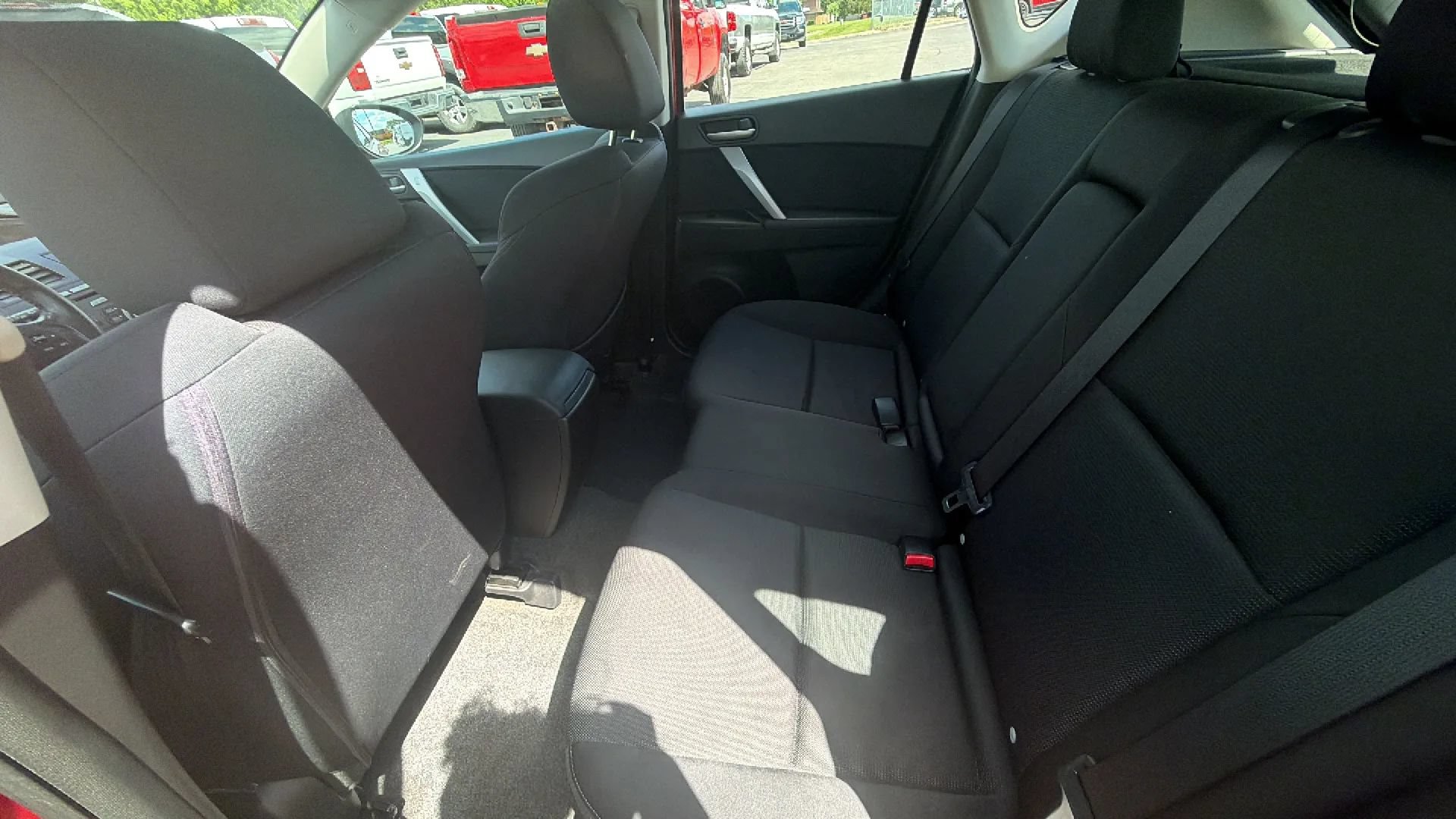 Used 2011 MAZDA MAZDA3 s Sport FWD image 13