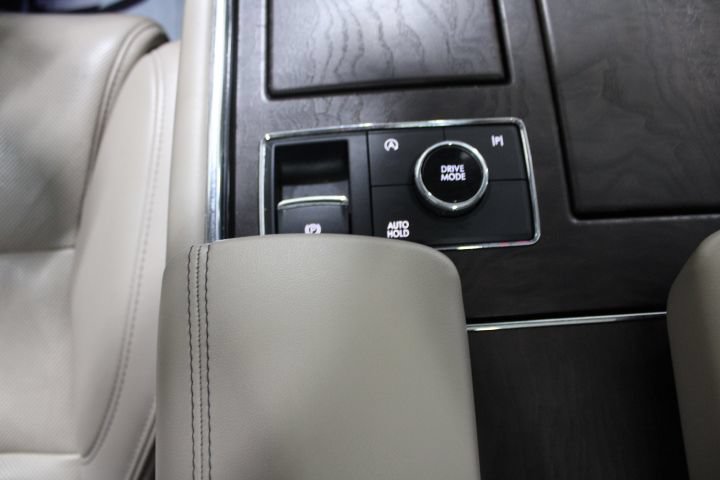 Used 2022 Lincoln Navigator L Reserve AWD/4WD image 37