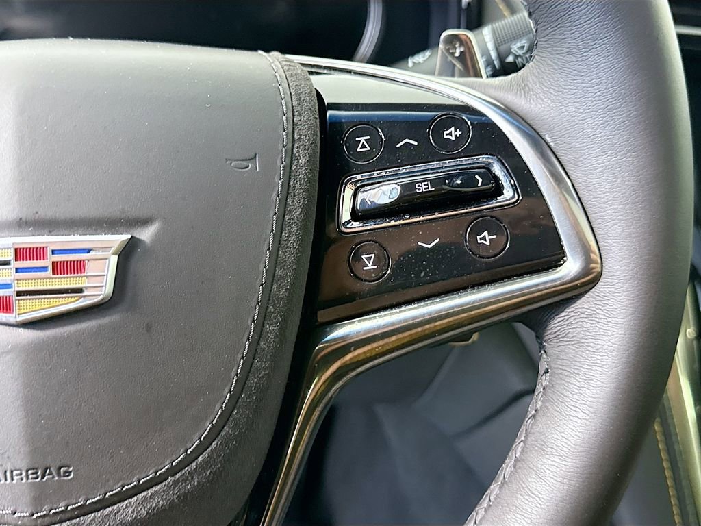 Used 2018 Cadillac CTS V w/ Luxury Package RWD image 12