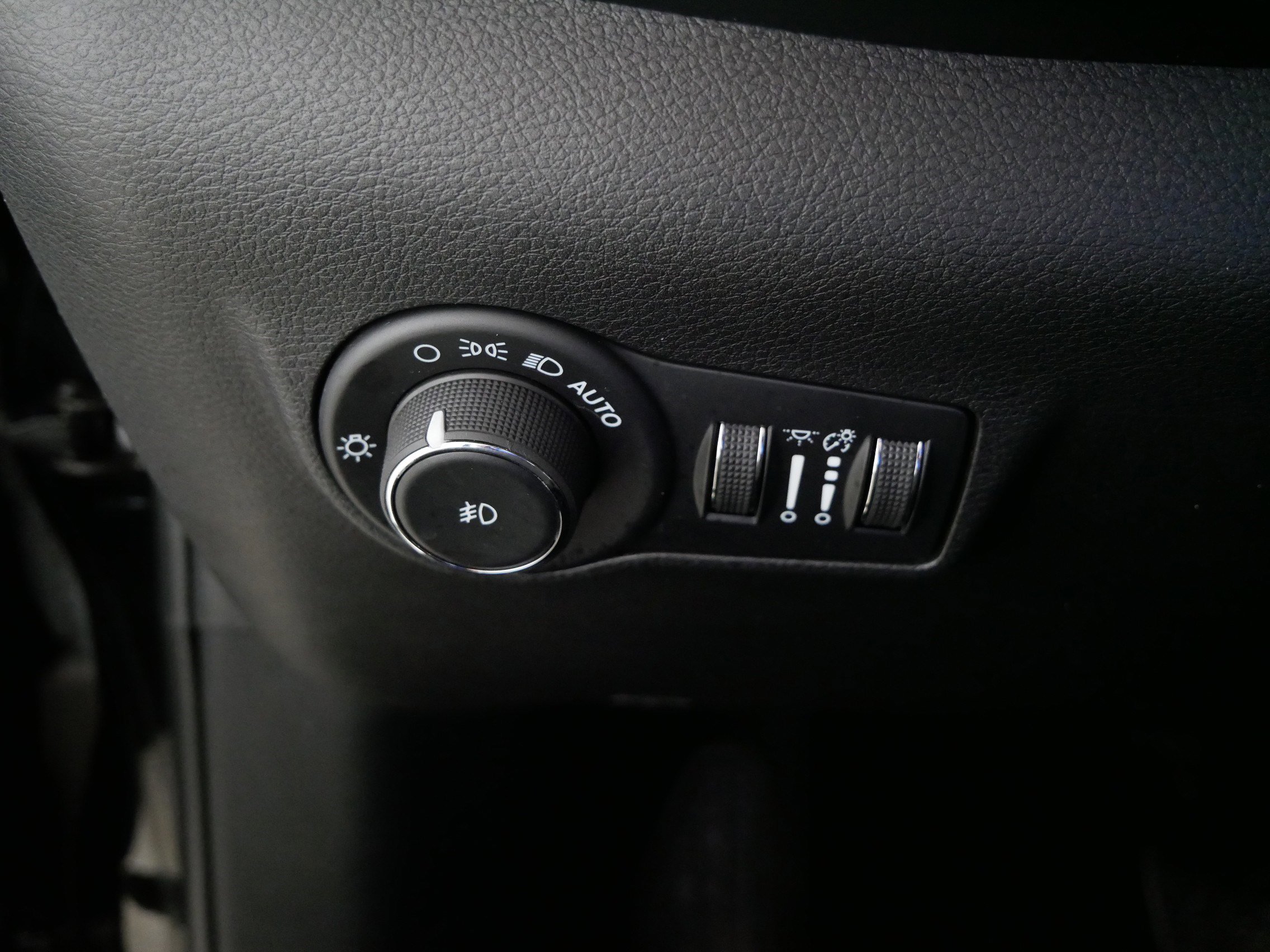 Used 2024 Jeep Compass Latitude image 26