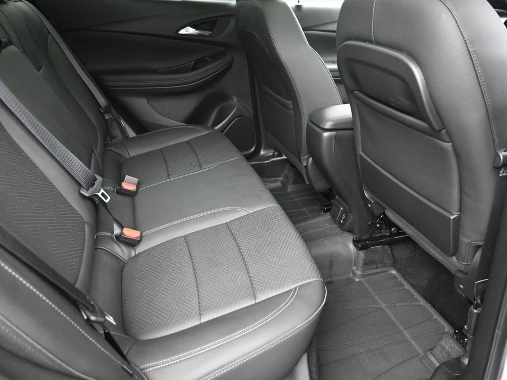 Used 2023 Buick Encore GX Essence w/ Experience Buick Package image 8