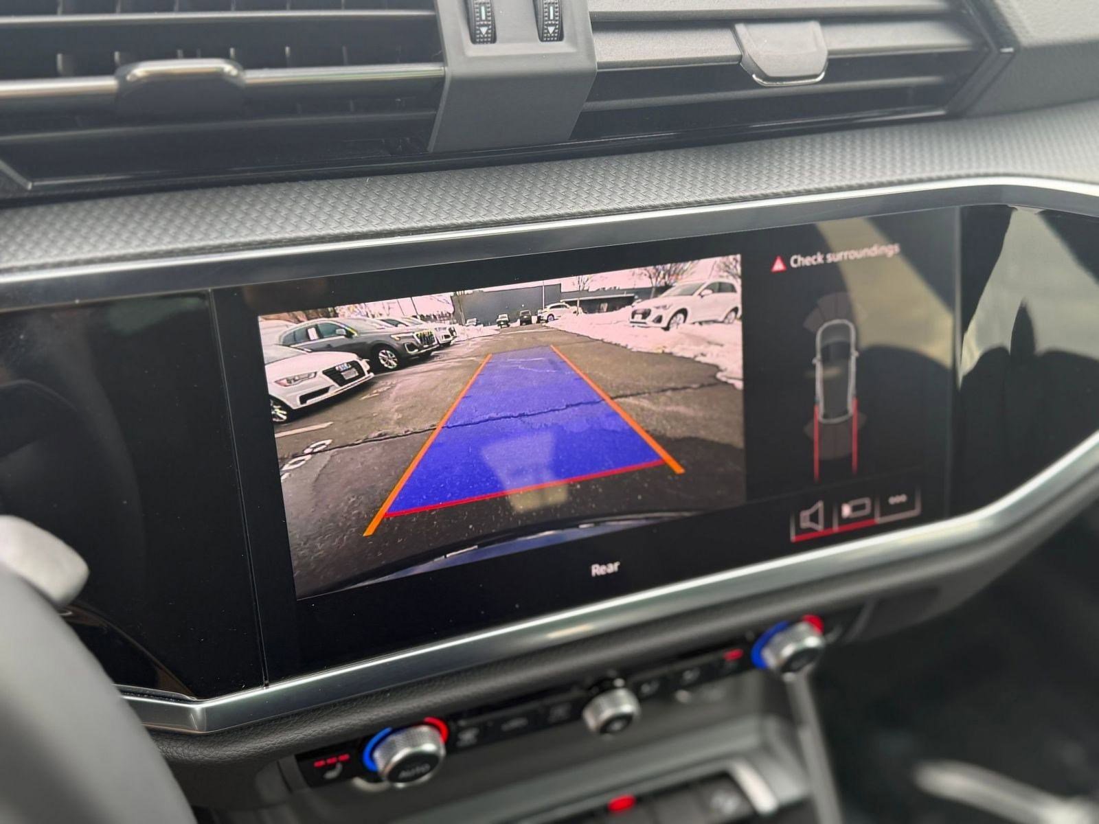 Certified 2025 Audi Q3 2.0T Premium w/ Convenience Package image 28