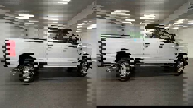 Used 2024 Ford F350 XL image 9