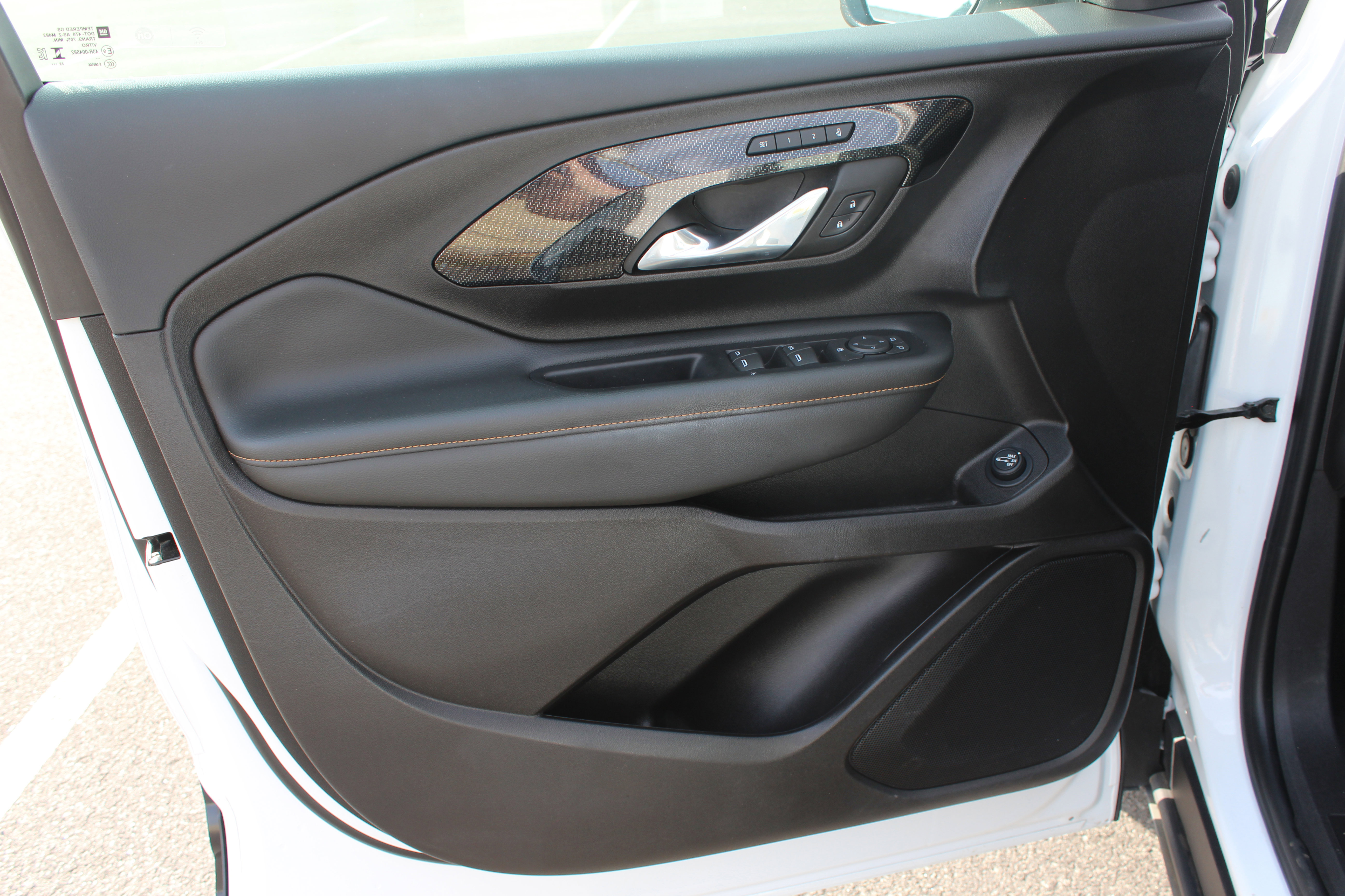 Used 2024 GMC Terrain AT4 image 29