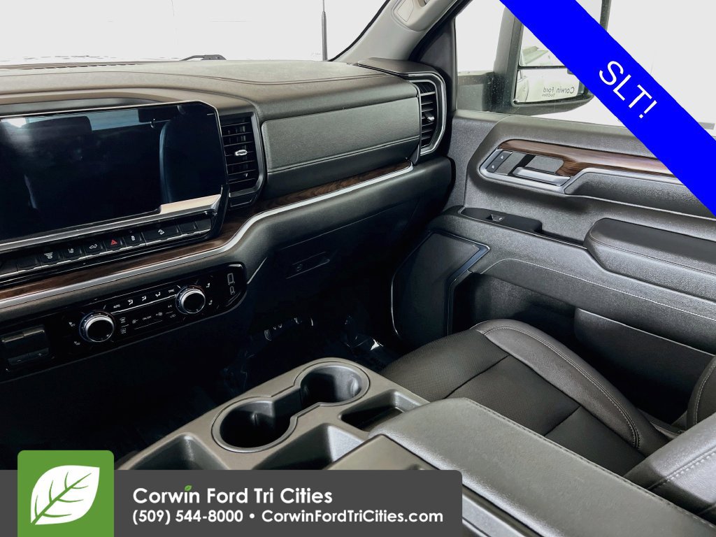 Used 2024 GMC Sierra 3500 SLT AWD/4WD image 26