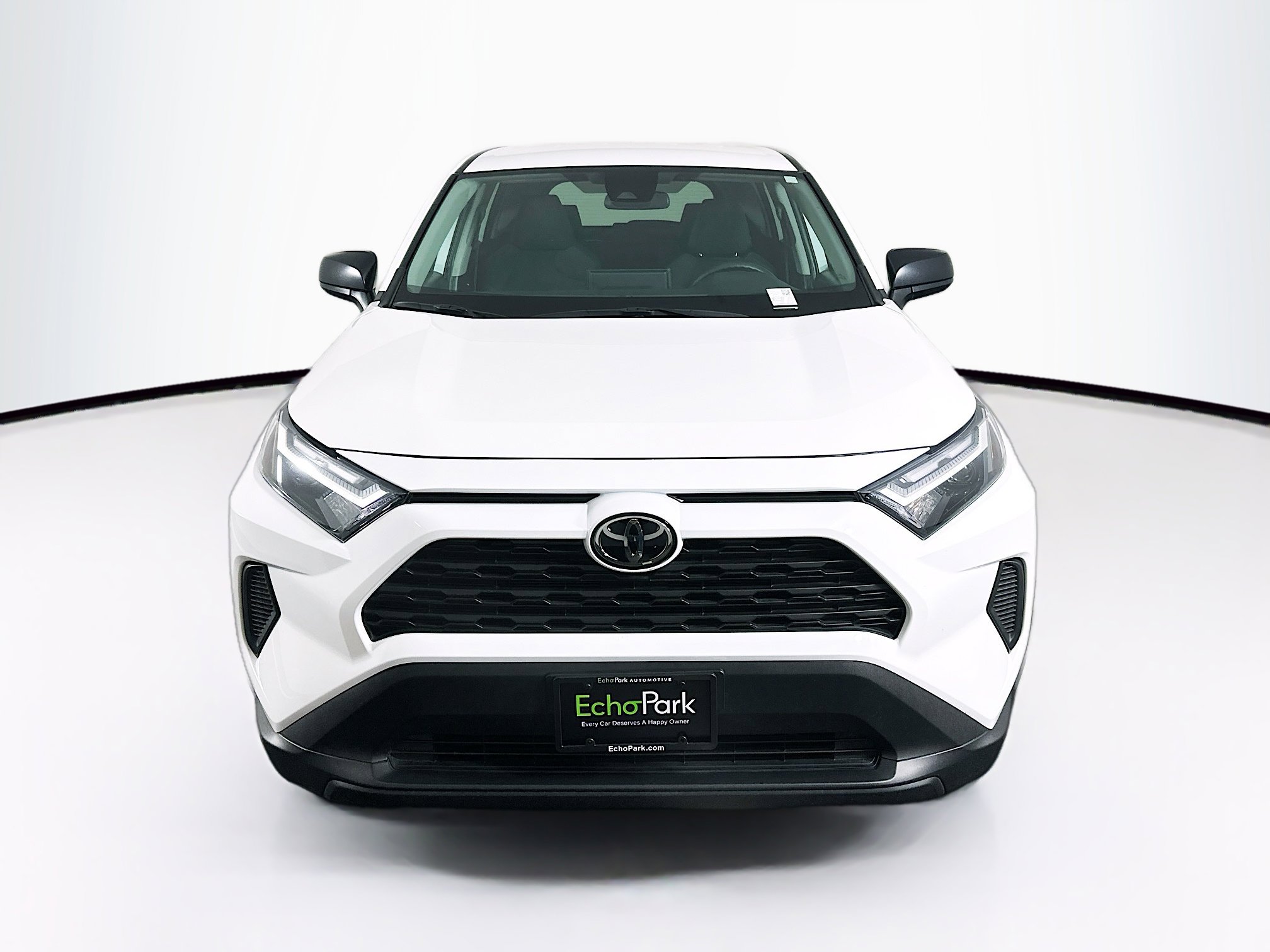 Used 2024 Toyota RAV4 LE image 2