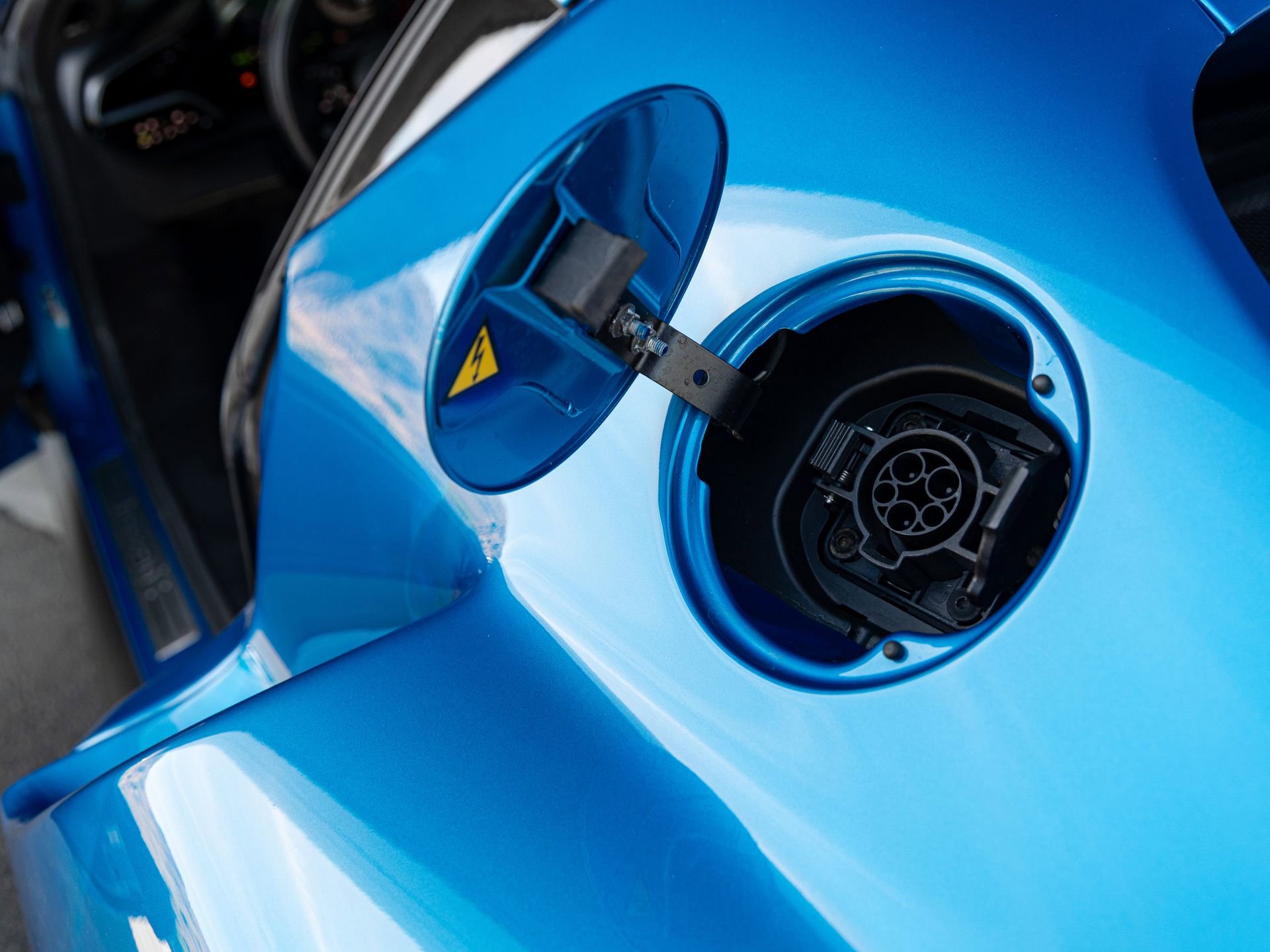 Used 2025 Ferrari 296 GTB image 30