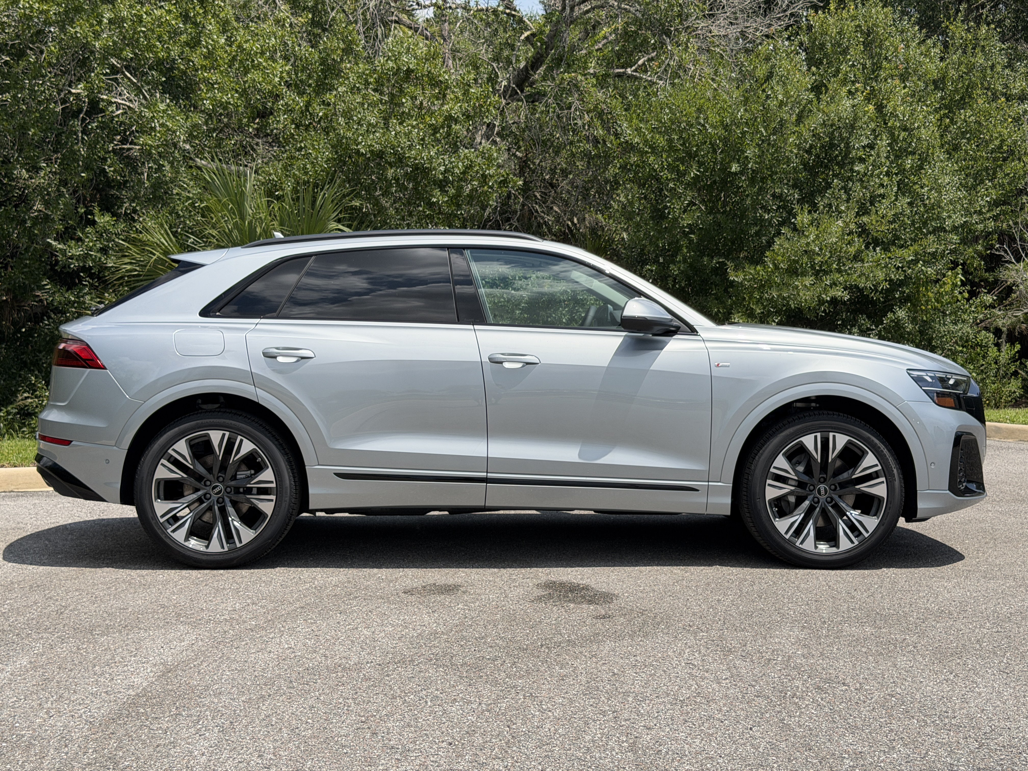 New 2026 Audi Q8 Premium Plus AWD/4WD image 2