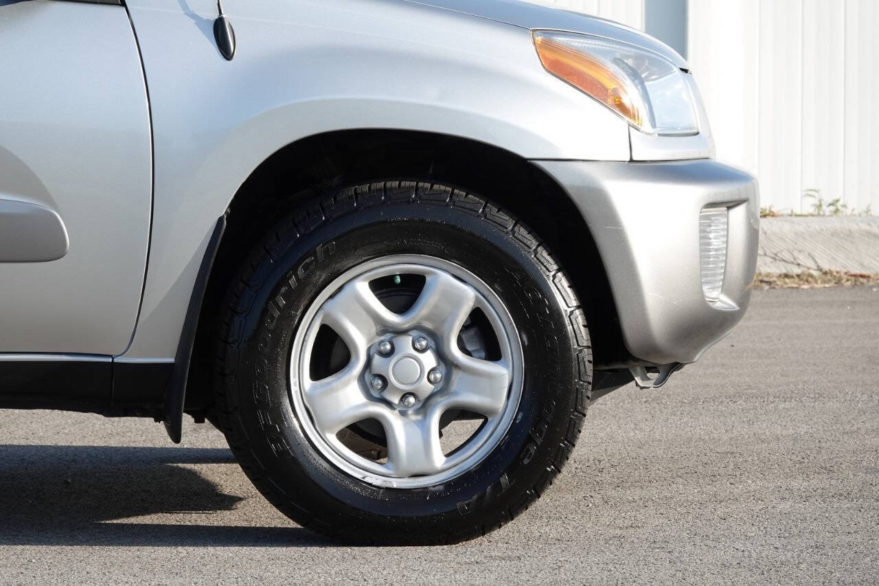 Used 2003 Toyota RAV4 4WD image 35