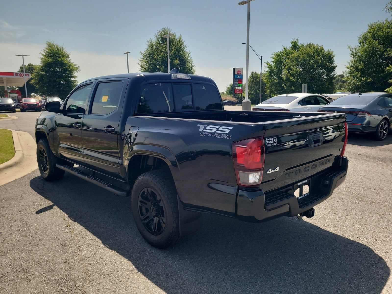 Used 2022 Toyota Tacoma SR AWD/4WD image 5