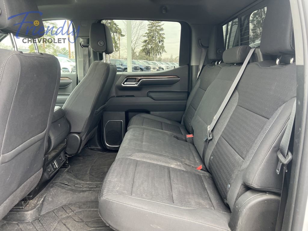 Used 2022 Chevrolet Silverado 1500 LT w/ Safety Package AWD/4WD image 15