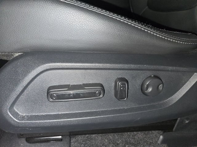 Used 2023 Honda Pilot EX-L image 12
