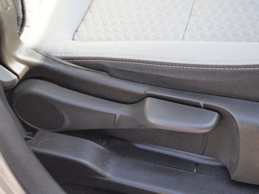 Used 2019 GMC Terrain SLE w/ Driver Convenience Package image 16