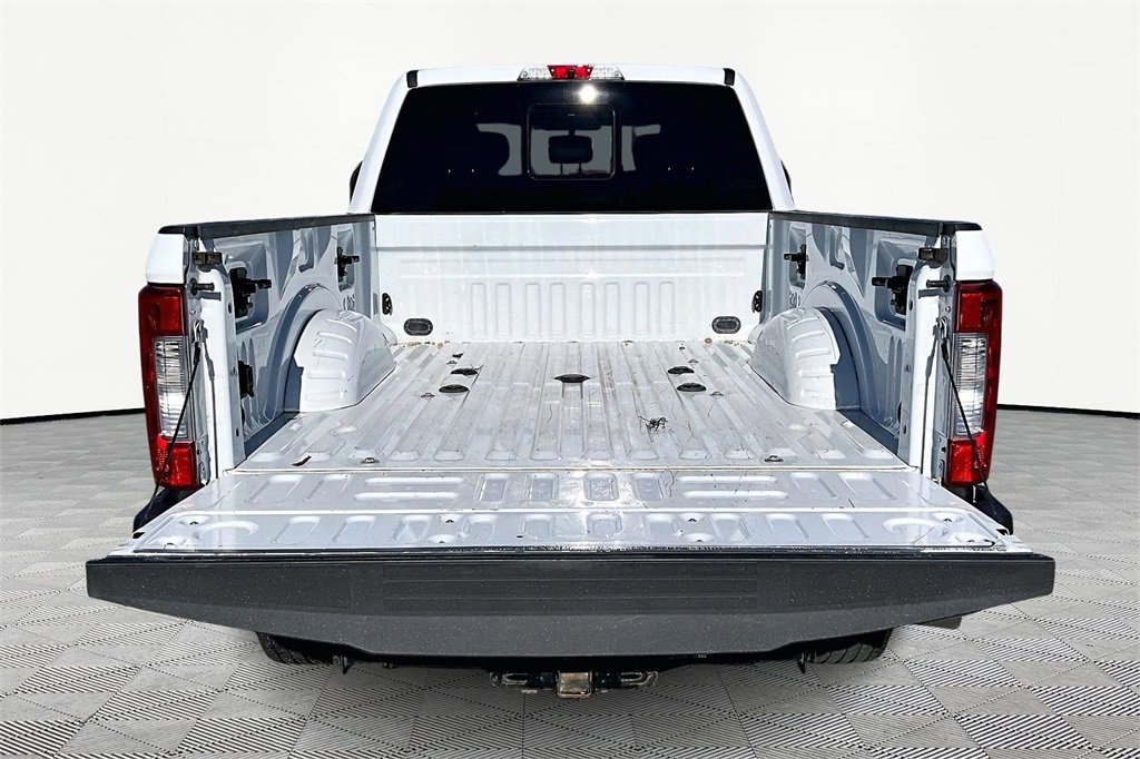 Certified 2019 Ford F250 Lariat w/ Chrome Package image 18