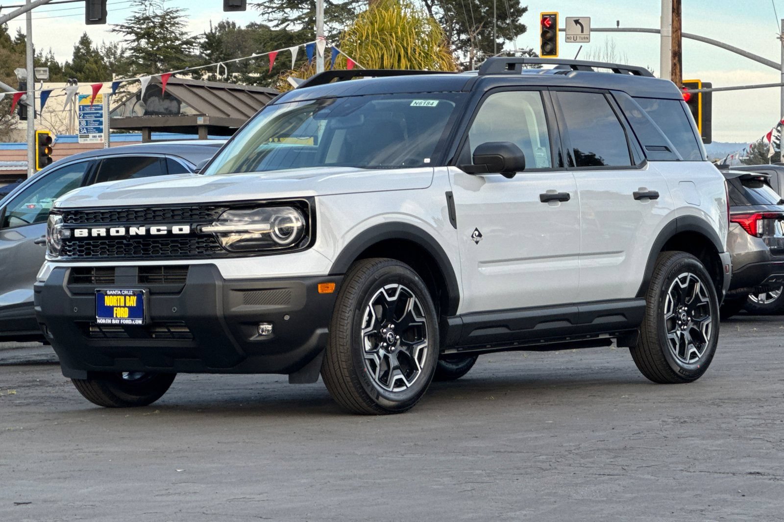 New 2026 Ford Bronco Sport Outer Banks w/ Outer Banks Tech Package+ AWD/4WD image 8
