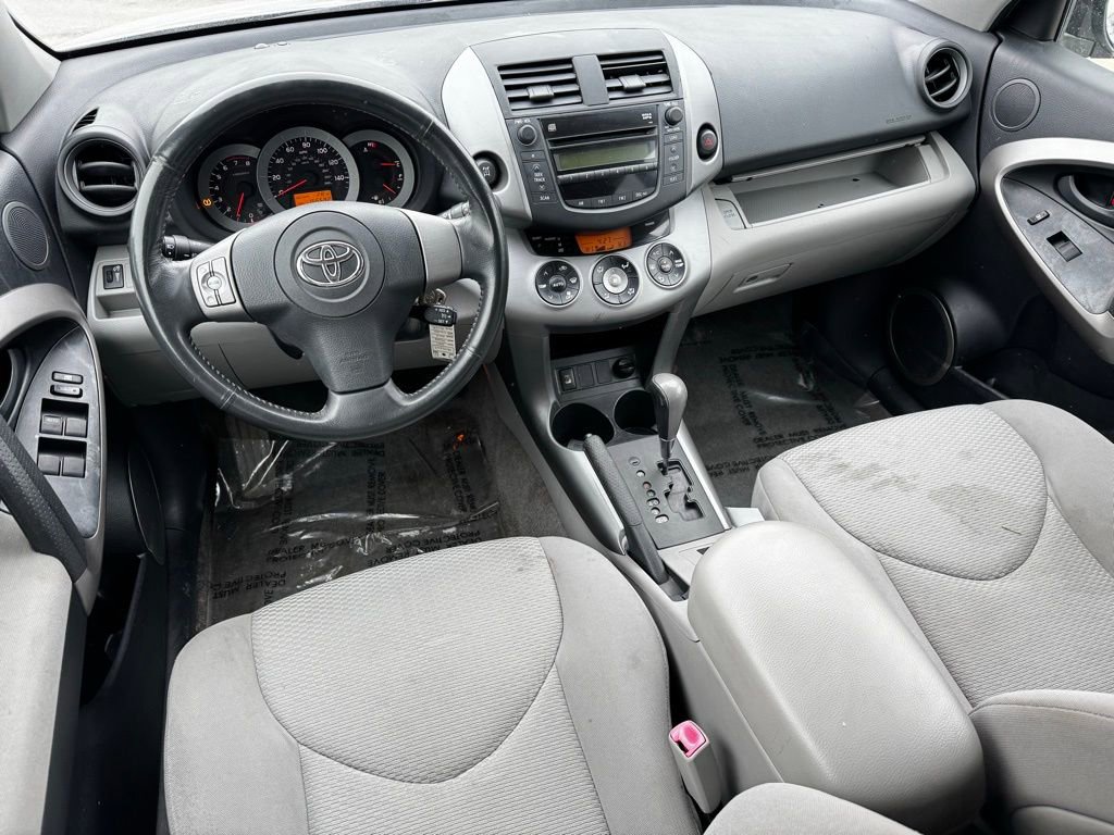 Used 2007 Toyota RAV4 Limited AWD/4WD image 7