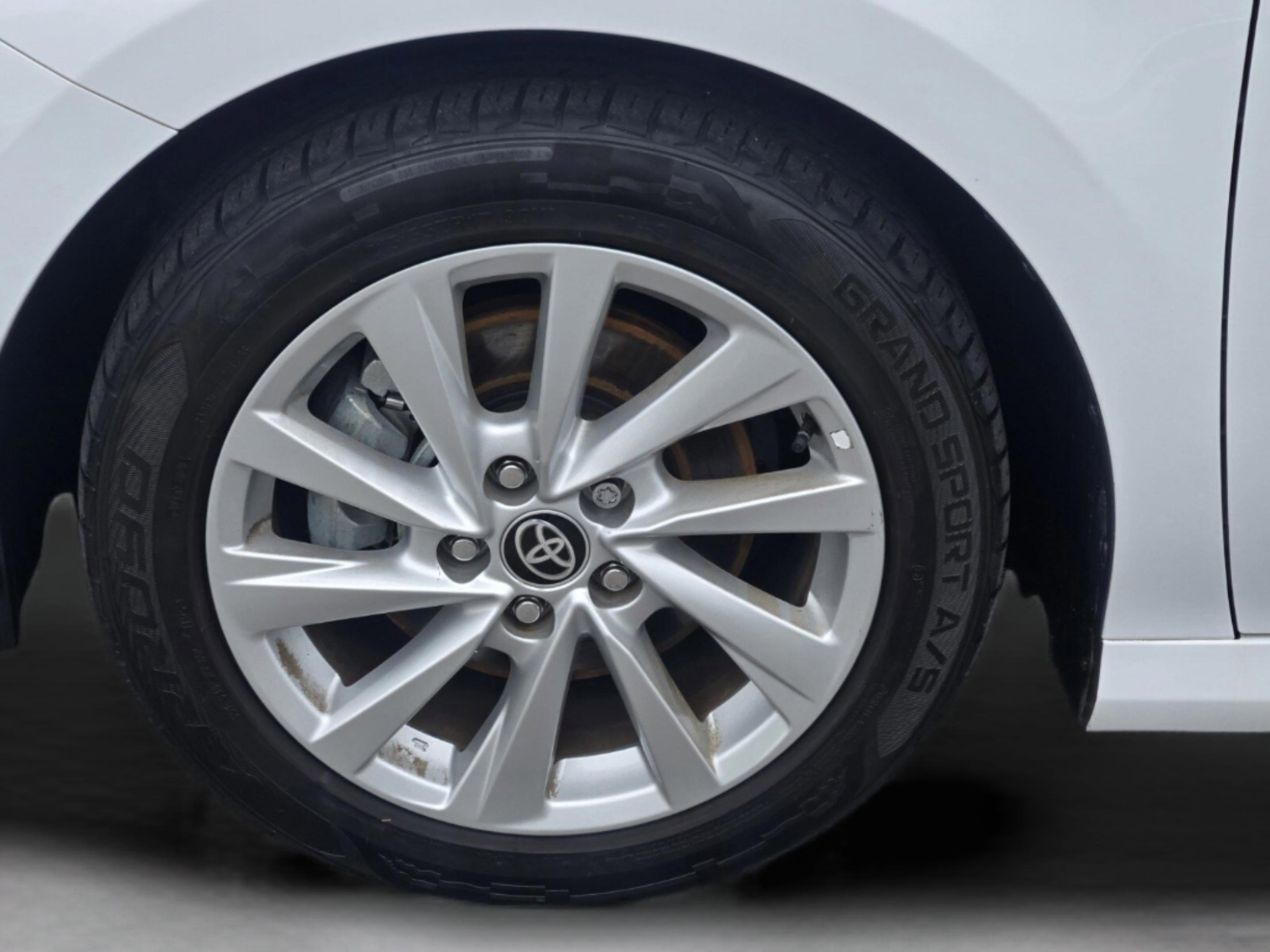 Used 2024 Toyota Camry LE image 13