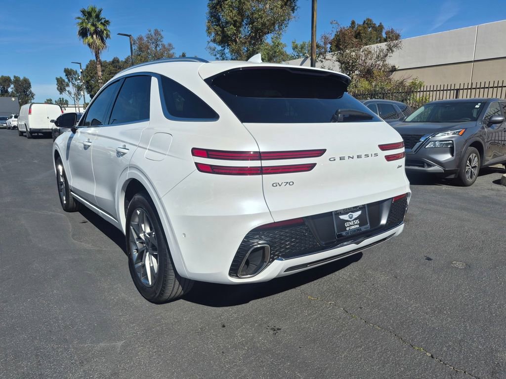 Used 2023 Genesis GV70 2.5T w/ Advanced Package image 5
