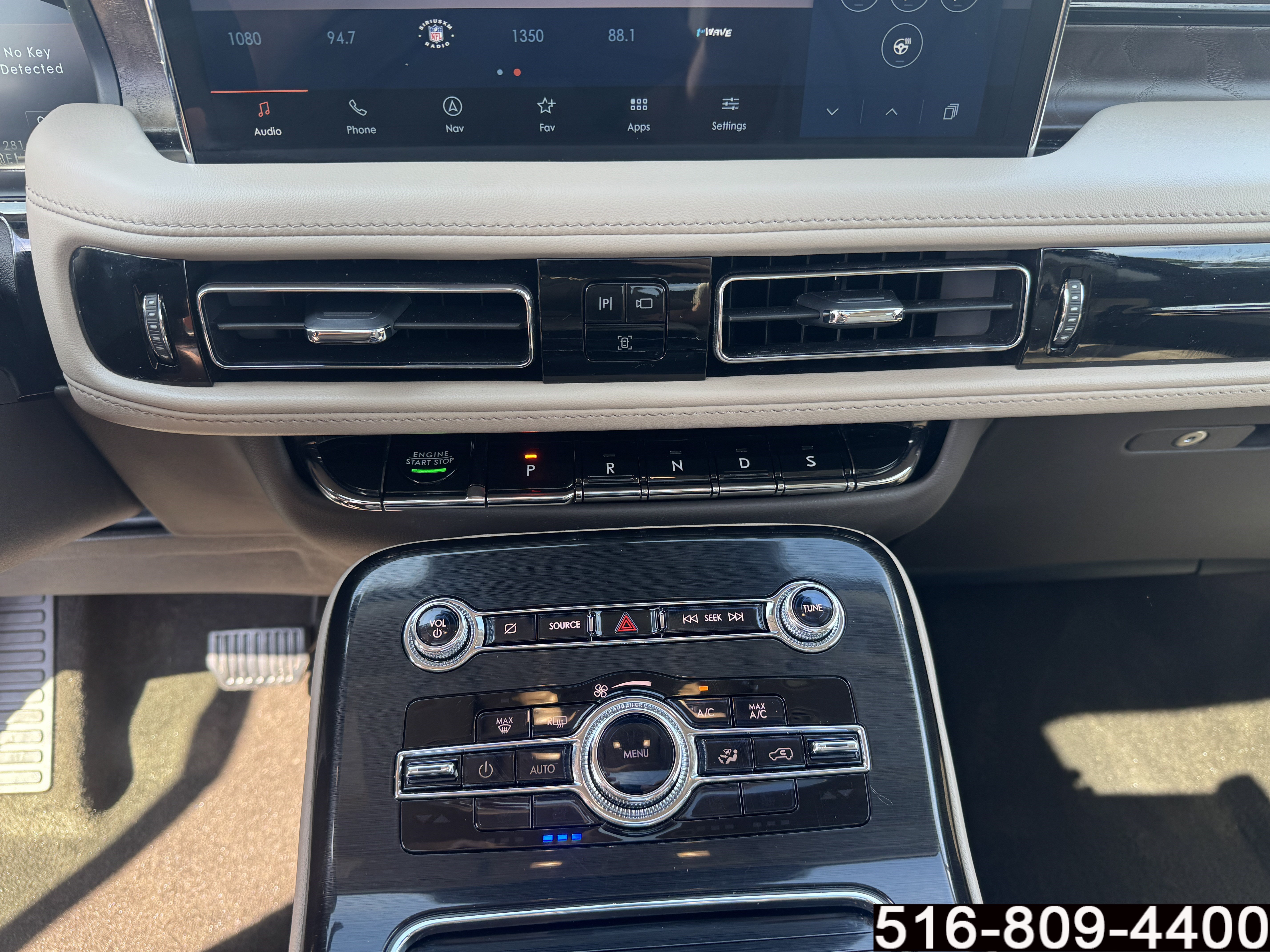 Used 2023 Lincoln Nautilus Reserve AWD/4WD image 19