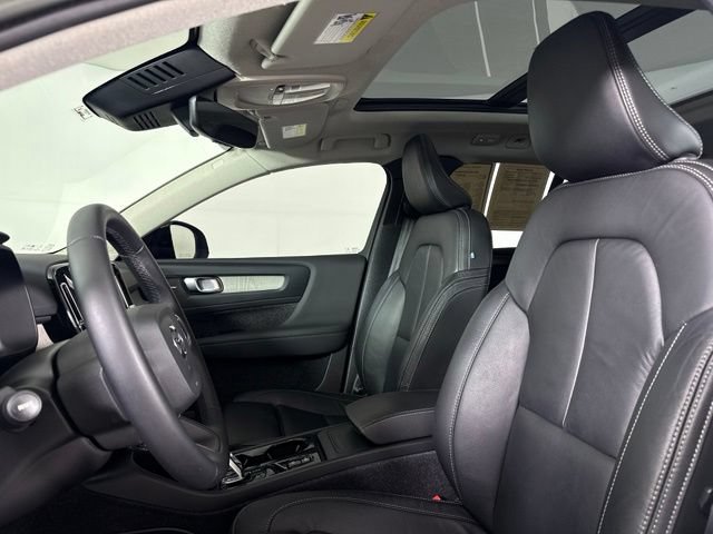 Used 2023 Volvo XC40 B5 Ultimate AWD/4WD image 5