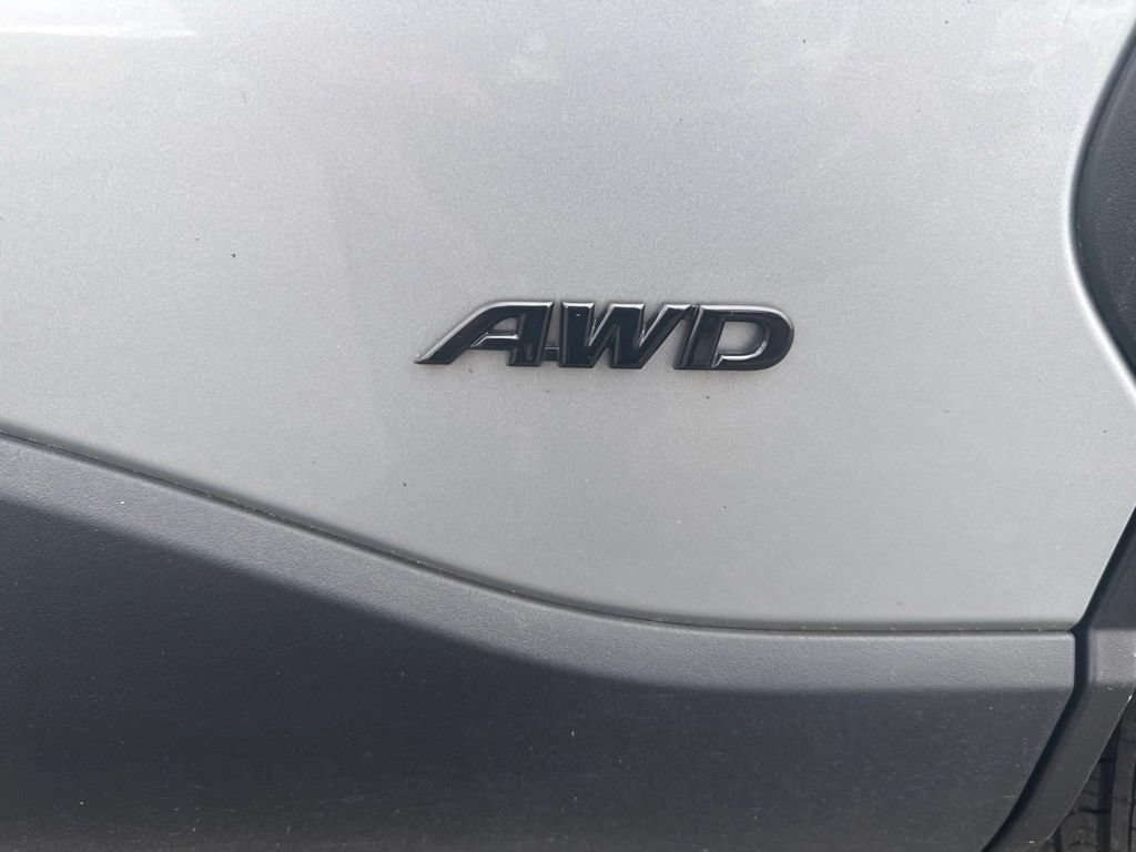 Used 2023 Toyota Corolla Cross AWD Hybrid image 11