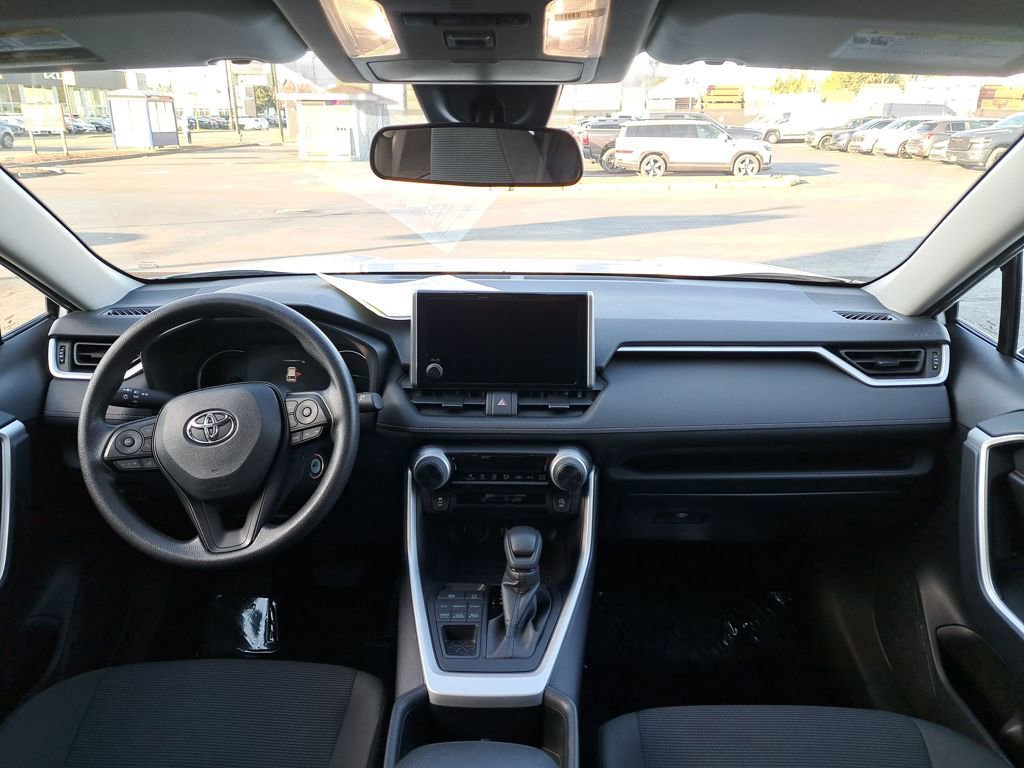 Used 2025 Toyota RAV4 LE image 18