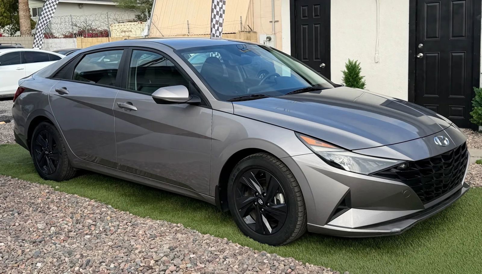 Used 2023 Hyundai Elantra SEL image 12