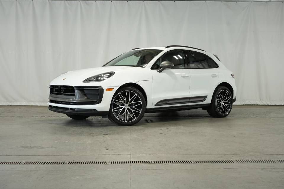 Certified 2025 Porsche Macan Turbo
