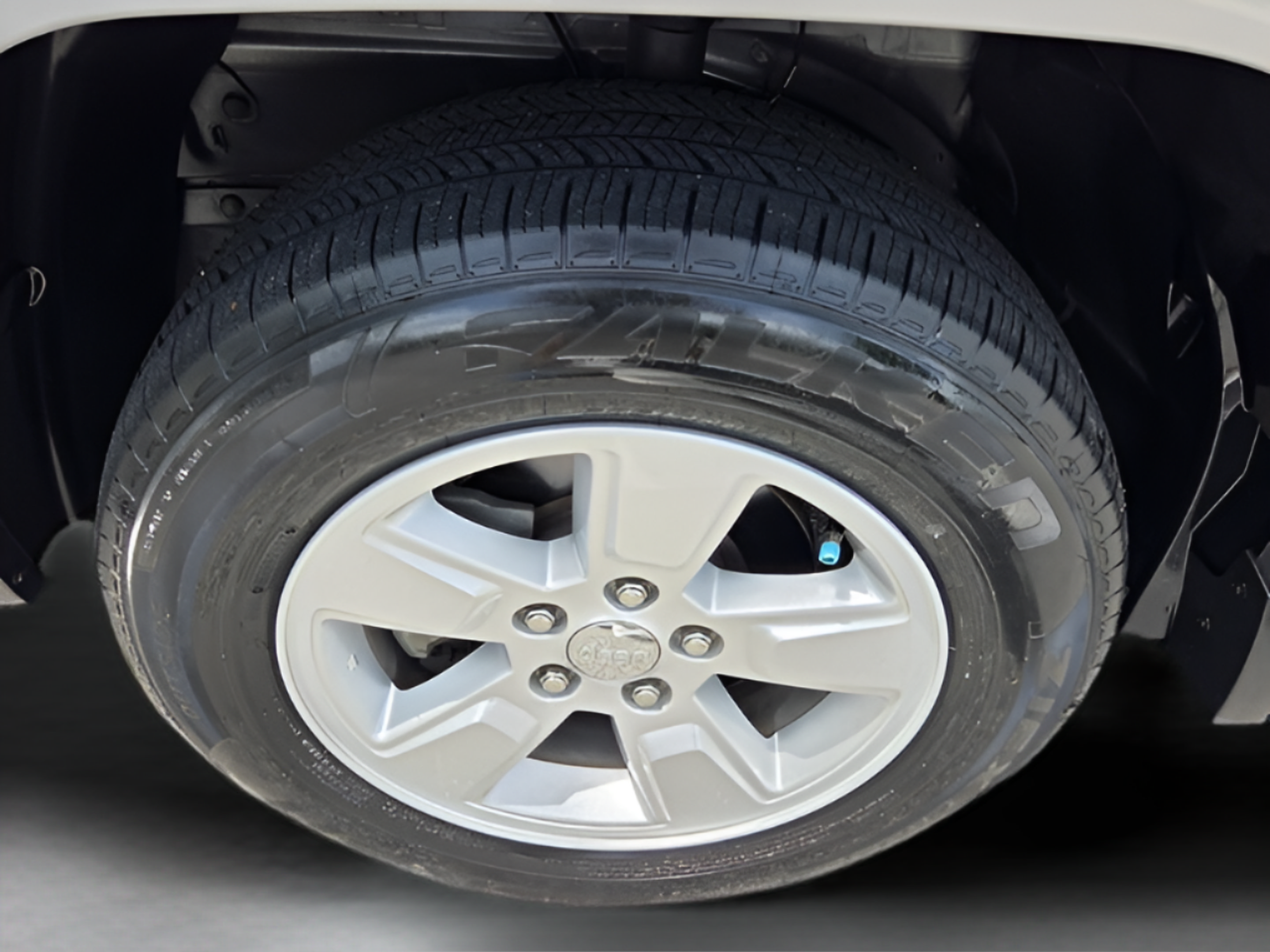 Used 2016 Jeep Compass Sport FWD image 28