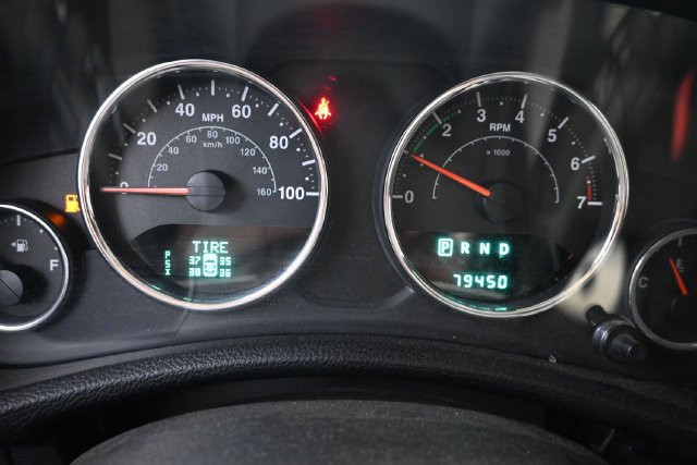 Used 2014 Jeep Wrangler Unlimited Sport w/ Quick Order Package 24S AWD/4WD image 17