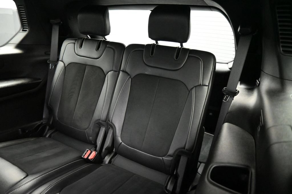 Used 2024 Jeep Grand Cherokee L Altitude AWD/4WD image 21