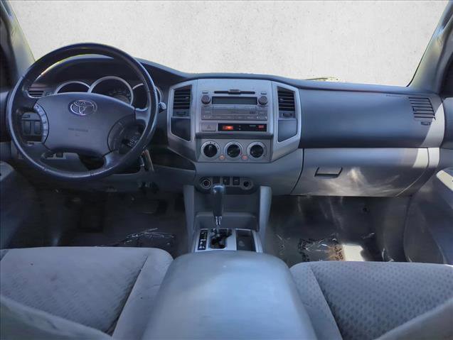 Used 2010 Toyota Tacoma PreRunner image 19
