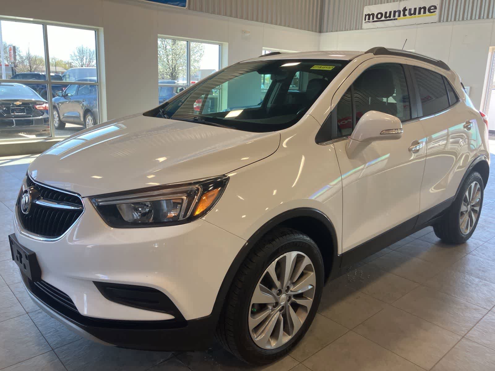 Used 2018 Buick Encore Preferred image 1