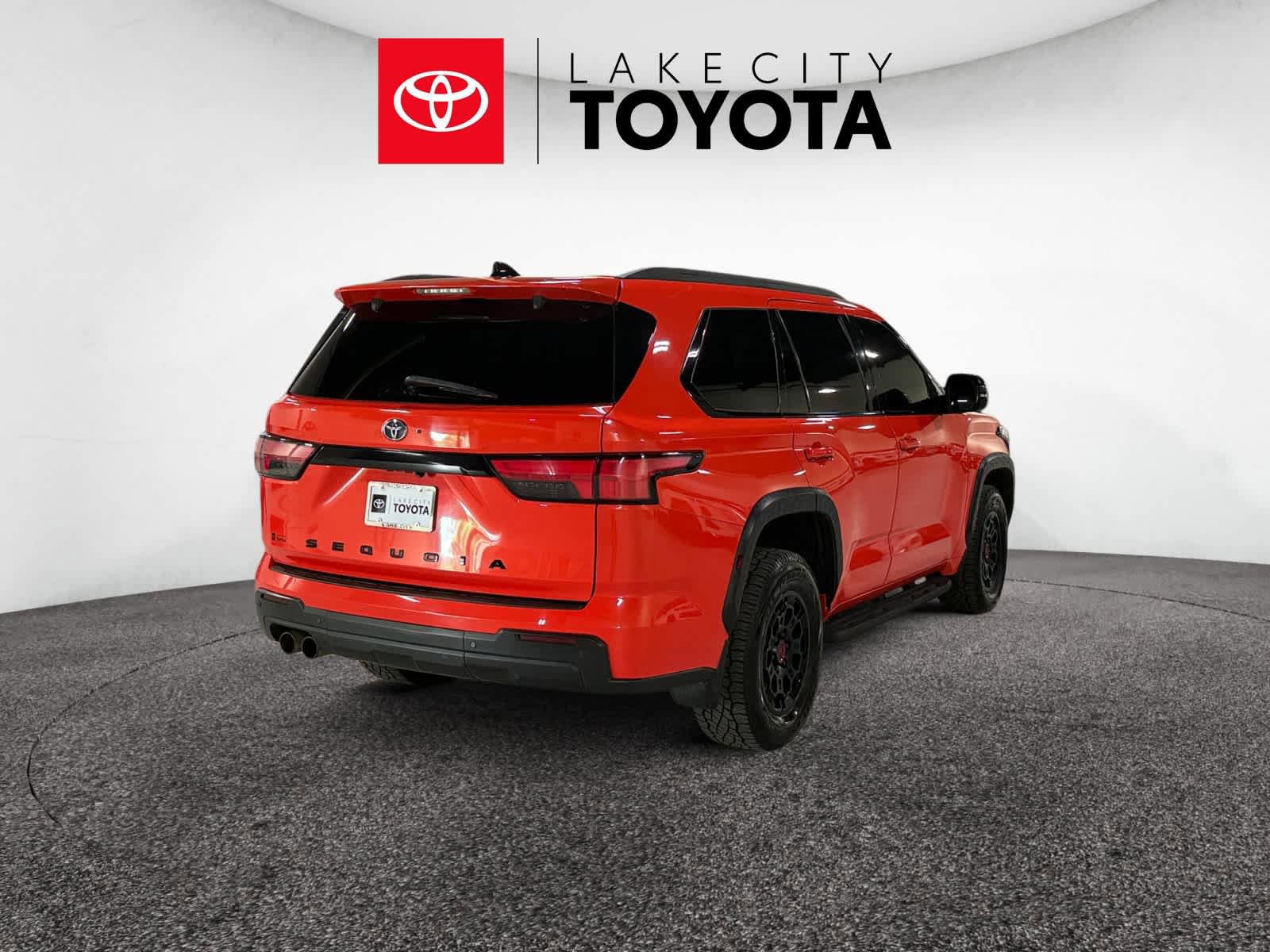 Used 2023 Toyota Sequoia TRD Pro AWD/4WD image 8