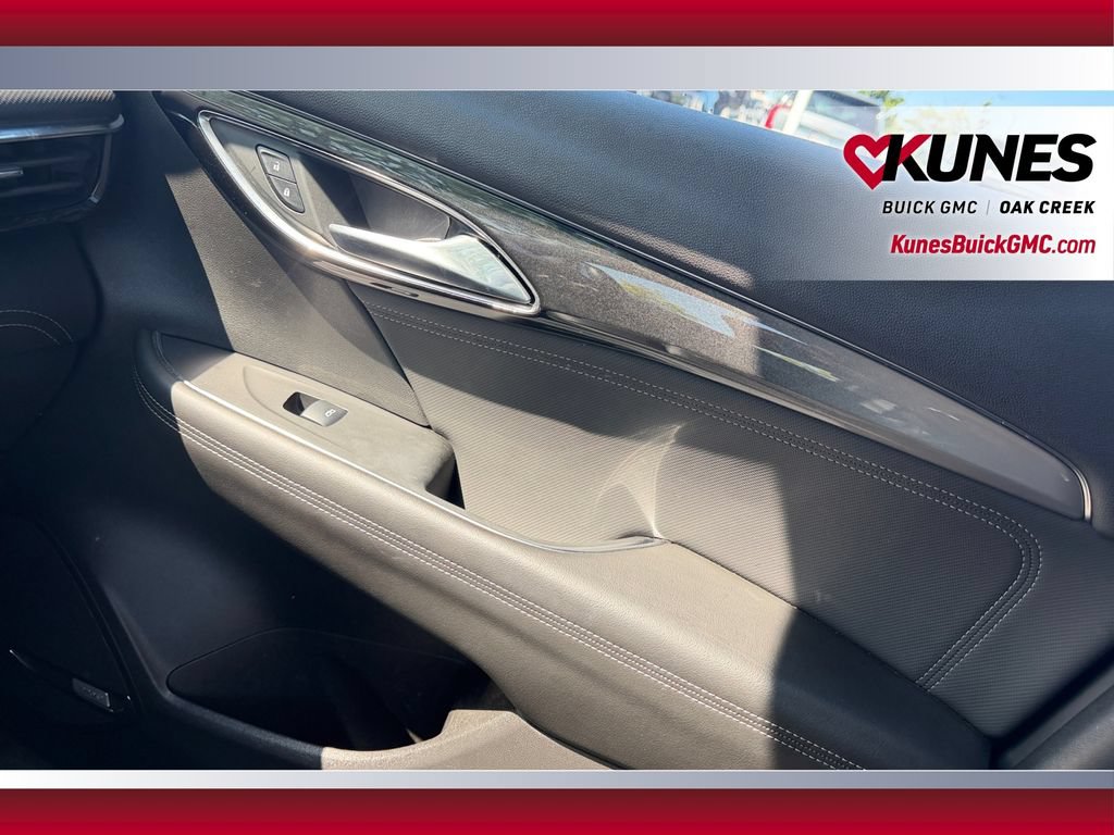 Used 2024 Buick Envision Preferred AWD/4WD image 35