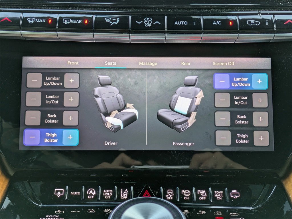 Used 2024 Jeep Grand Wagoneer L Series III image 38