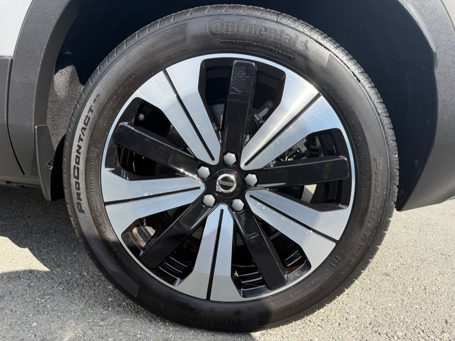 Used 2023 Volvo C40 P8 Recharge Plus w/ Protection Package Premier AWD/4WD image 49