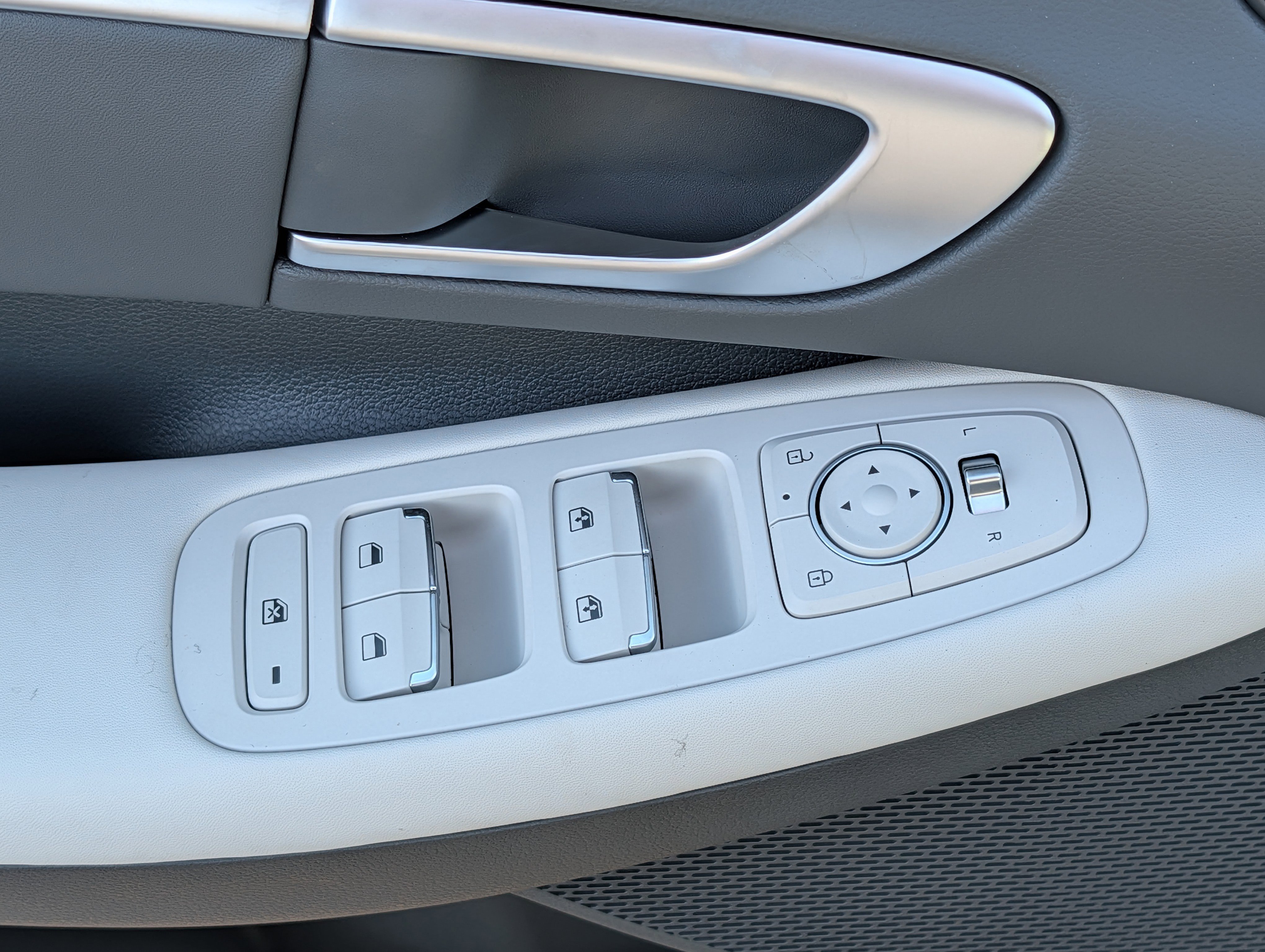 New 2026 Hyundai Sonata SEL image 6