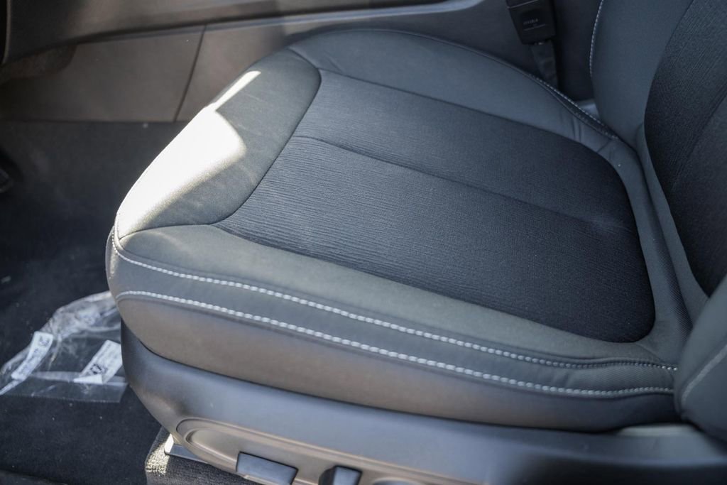 New 2025 Jeep Grand Cherokee Laredo X w/ Luxury Tech Group I image 29