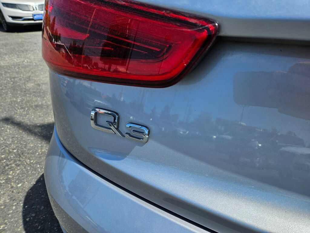 Used 2015 Audi Q3 2.0T Prestige w/ Prestige Package AWD/4WD image 10