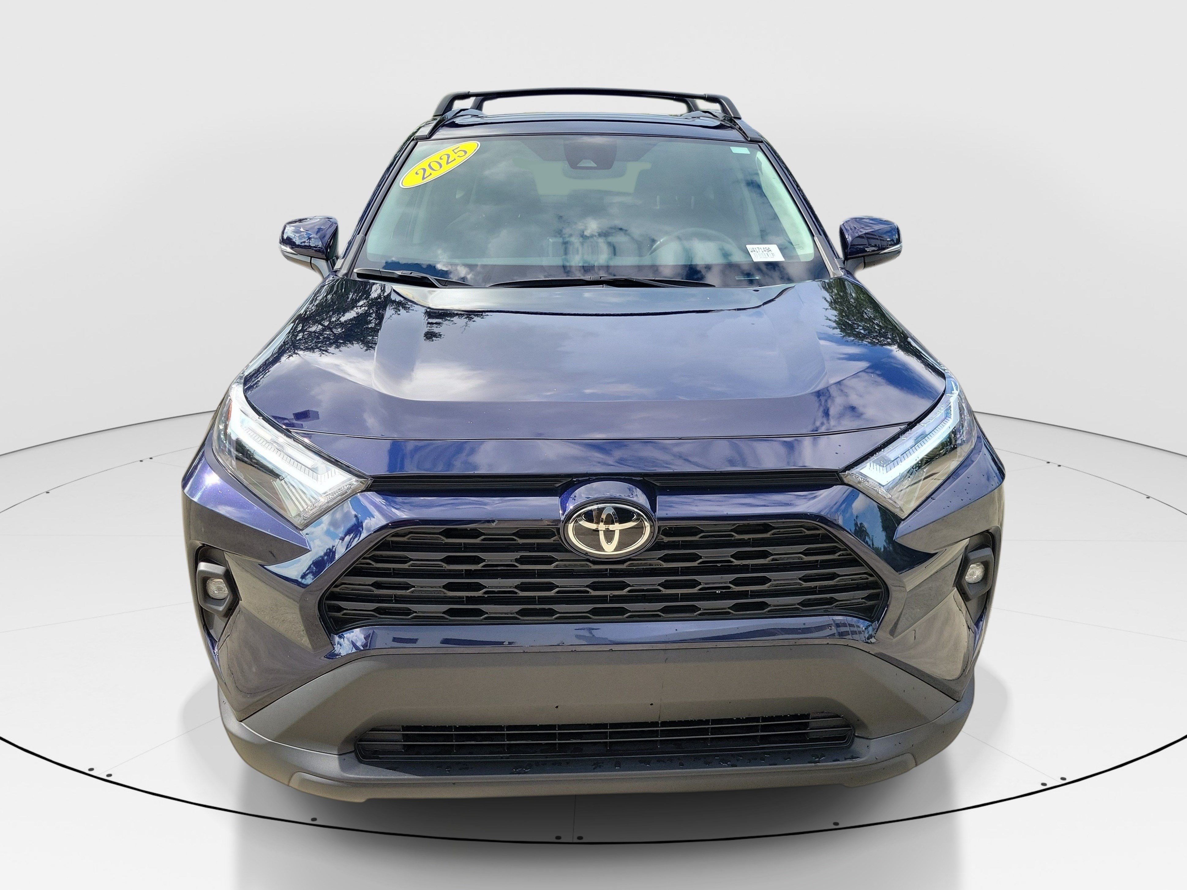 Used 2025 Toyota RAV4 XLE Premium FWD image 2