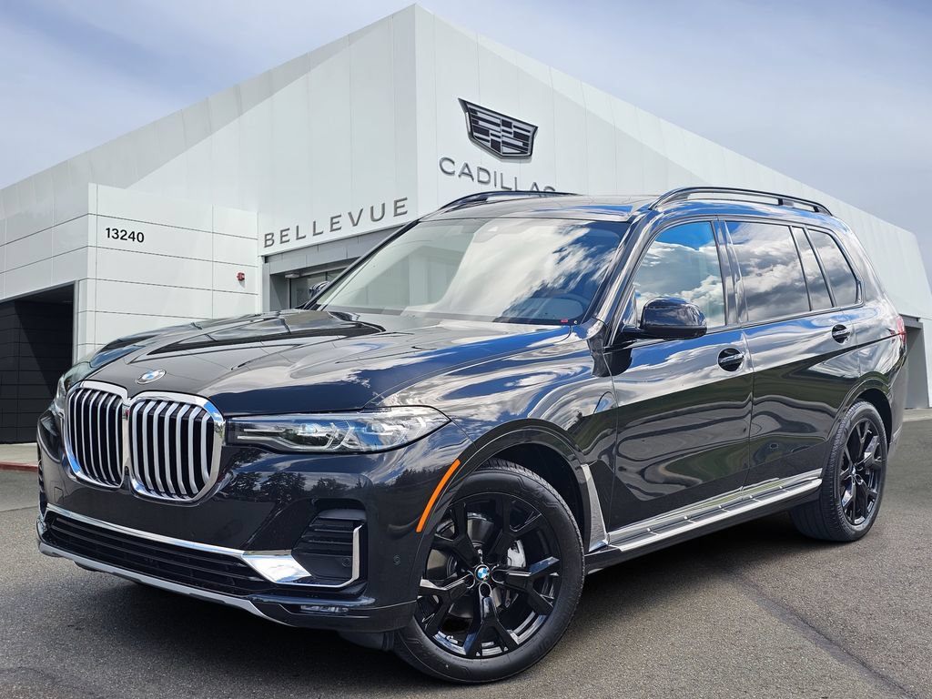 Used 2022 BMW X7 xDrive40i w/ Premium Package AWD/4WD image 1
