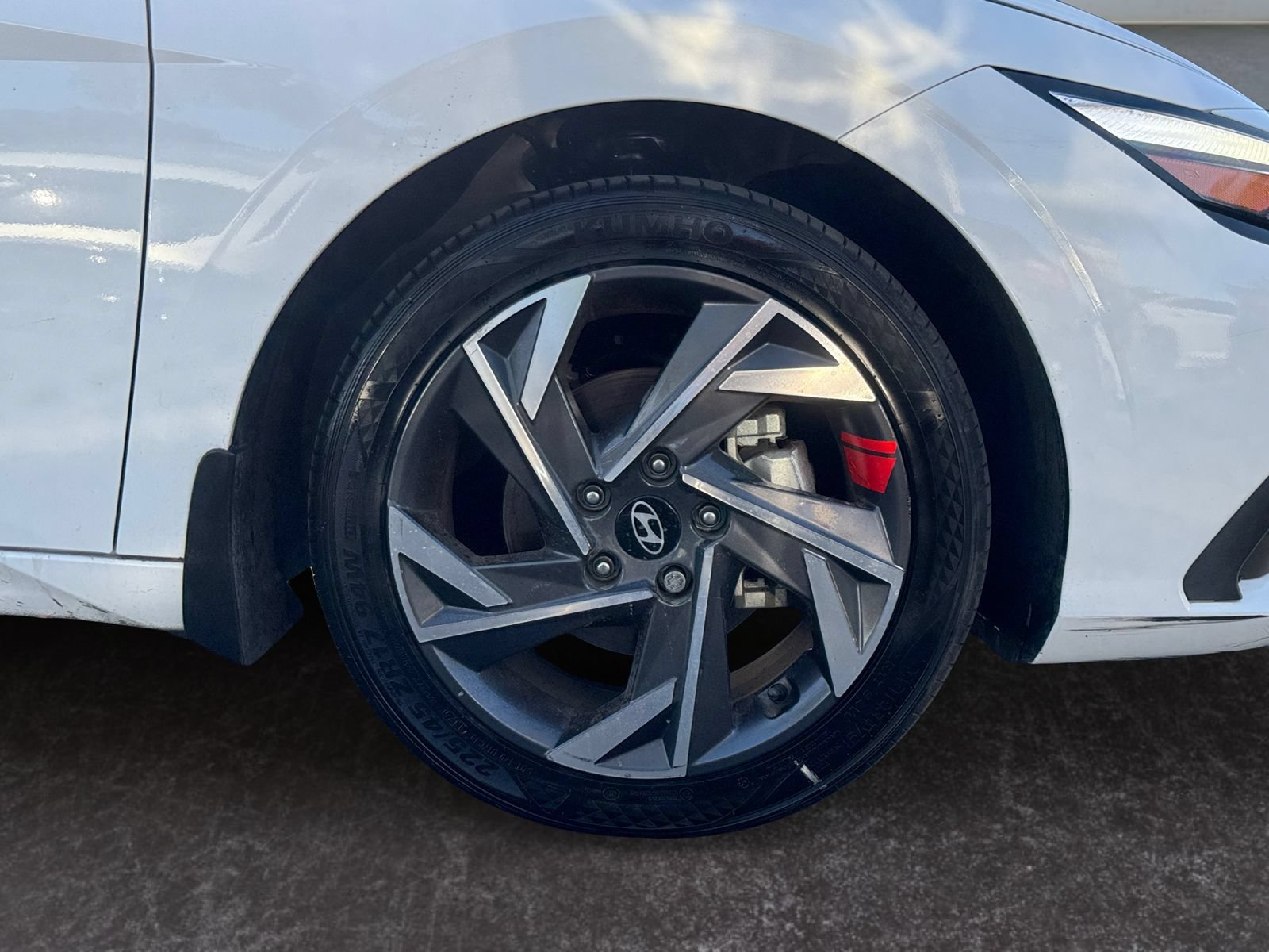 Used 2025 Hyundai Elantra SEL FWD image 13