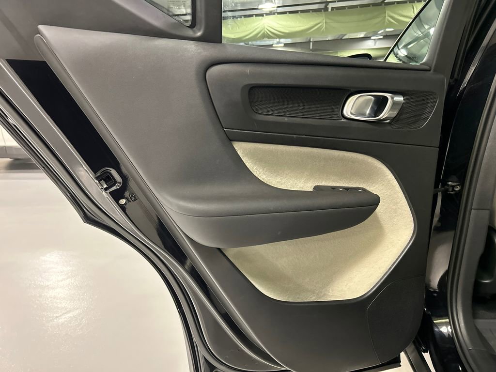 Used 2023 Volvo XC40 B5 Plus w/ Driver Assist Package AWD/4WD image 21