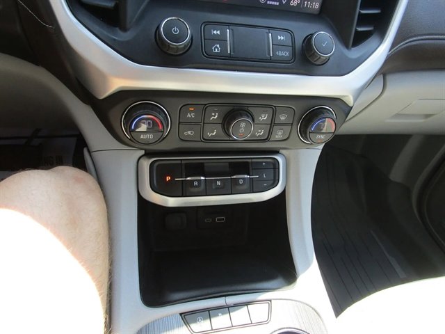 Used 2021 GMC Acadia SLT w/ Preferred Package AWD/4WD image 19